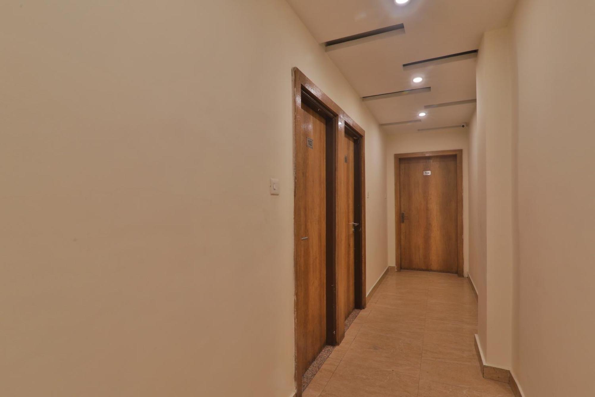 Hotel Janki Inn Sigra 2 Km From Kashi Vishwanath Dham 瓦拉纳西 外观 照片